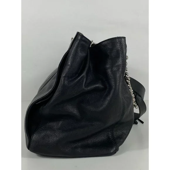 Valentino by Mario Valentino Quilted Logo Chain Strap Leather Hand Bag Blk D137 - Picture 10 of 11